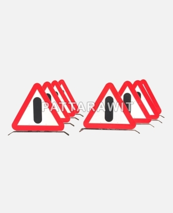 reflective triangle sign